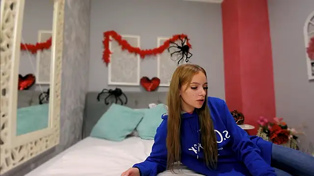 Snapshot of LustyRosee chatting on 10/24/25, 03:30 LustyRosee online show from 10/24/25, 03:30