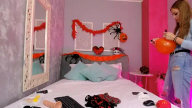 Snapshot of LustyRosee chatting on 10/29/25, 04:09 LustyRosee online show from 10/29/25, 04:09