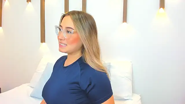 antonella cutie  online show from 02/19/25, 12:11