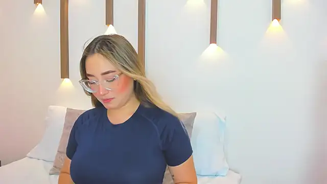 antonella cutie  online show from 03/10/25, 12:26