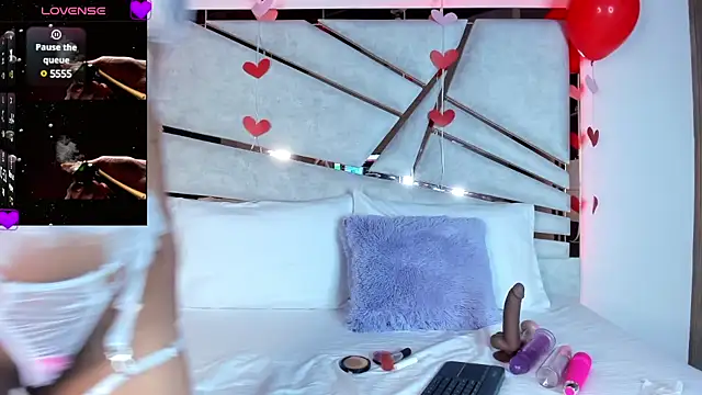 ssofijohnsonx online show from 02/15/25, 12:54