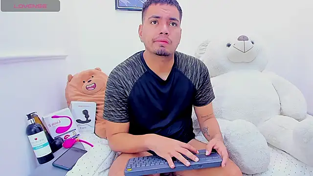 EnriquevillaF online show from 02/22/25, 01:35