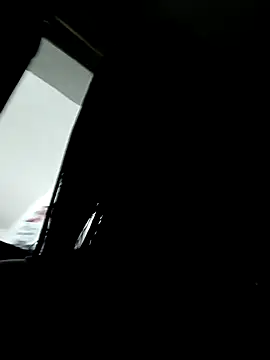 Snapshot of the_queen_of_street chatting on 10/25/25, 02:19 the queen of street online show from 10/25/25, 02:19