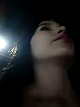 Snapshot of the_queen_of_street chatting on 11/12/25, 01:39 the queen of street online show from 11/12/25, 01:39