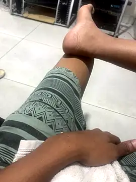 Snapshot of Daeauthi chatting on 11/22/25, 12:42 Daeauthi online show from 11/22/25, 12:42