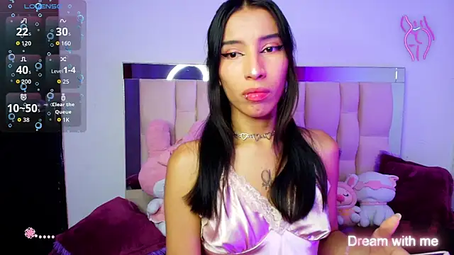 Snapshot of Silver_Rosex chatting on 11/04/25, 11:04 Silver Rosex online show from 11/04/25, 11:04