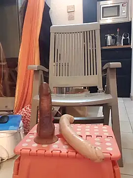 LuluEros online show from 11/15/25, 06:00