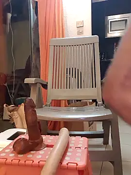 LuluEros online show from 11/16/25, 07:52