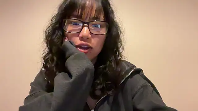 Snapshot of donna_creamteam chatting on 03/15/25, 05:30 donna creamteam online show from 03/15/25, 05:30