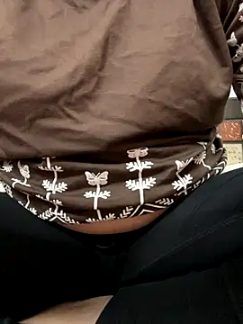 Red-Magic-25 online show from 11/20/25, 06:35