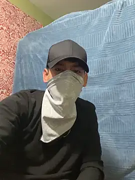 Chiludo27 online show from 11/18/25, 04:50