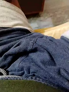 Snapshot of vannaaaa100 chatting on 01/24/25, 04:17 vannaaaa100 online show from 01/24/25, 04:17