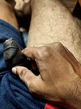 Snapshot of vannaaaa100 chatting on 11/29/25, 12:19 vannaaaa100 online show from 11/29/25, 12:19