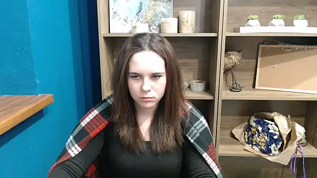 Snapshot of mini_girly chatting on 01/06/25, 12:02 mini girly online show from 01/06/25, 12:02