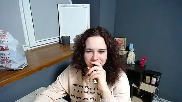 Snapshot of mini_girly chatting on 01/27/25, 11:22 mini girly online show from 01/27/25, 11:22