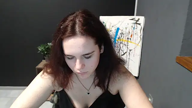 Snapshot of mini_girly chatting on 02/01/25, 10:15 mini girly online show from 02/01/25, 10:15