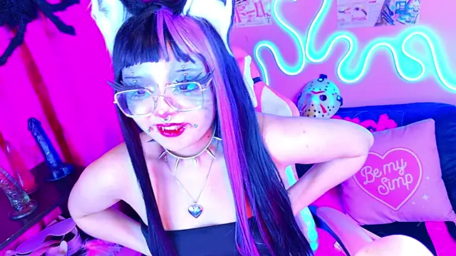 LaytonBox online show from 03/14/25, 07:04