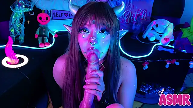 LaytonBox online show from 10/06/25, 02:58