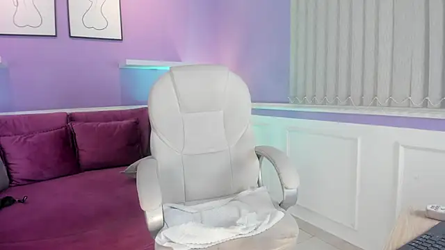 Emma Walkerr  online show from 01/27/25, 10:16