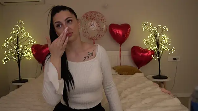 Snapshot of ArielGemme chatting on 02/13/25, 02:20 ArielGemme online show from 02/13/25, 02:20