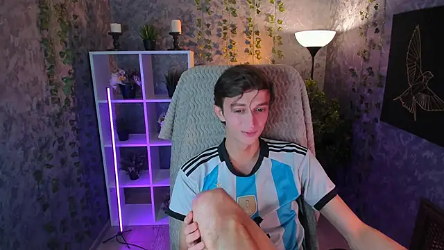 John Weasley online show from 11/19/25, 12:49