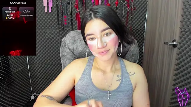 Snapshot of lilihot_ chatting on 10/16/25, 02:40 lilihot online show from 10/16/25, 02:40