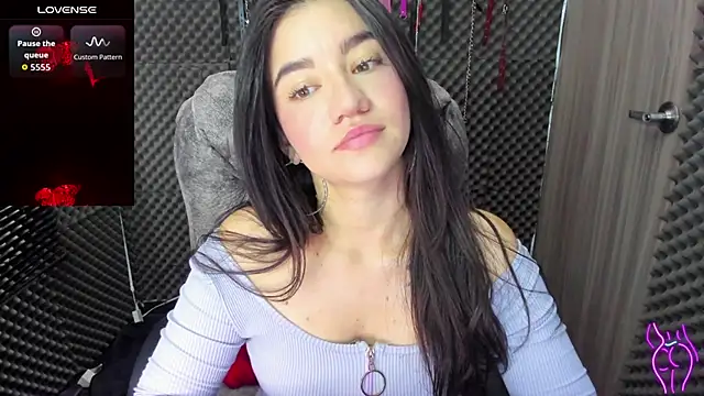 Snapshot of lilihot_ chatting on 10/29/25, 03:47 lilihot online show from 10/29/25, 03:47