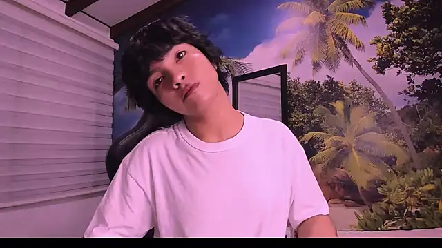 AllanYong18 online show from 02/08/25, 01:32