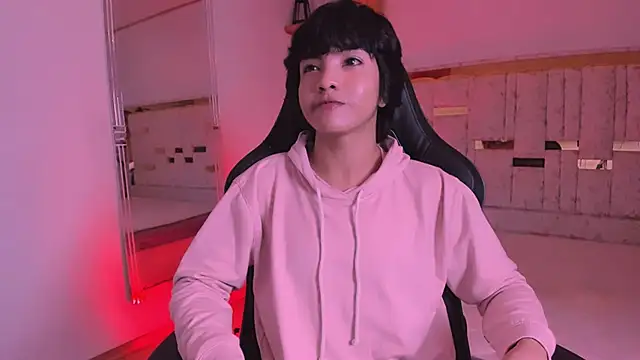 AllanYong18 online show from 03/16/25, 02:32