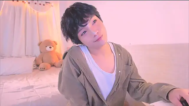 AllanYong18 online show from 11/07/25, 12:38