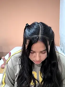 Snapshot of morecita29 chatting on 11/06/25, 11:04 morecita29 online show from 11/06/25, 11:04