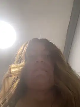 Snapshot of Blondygirl01 chatting on 01/18/25, 03:31 Blondygirl01 online show from 01/18/25, 03:31