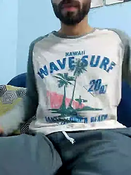 Snapshot of TOPMOON001 chatting on 02/20/25, 12:04 TOPMOON001 online show from 02/20/25, 12:04