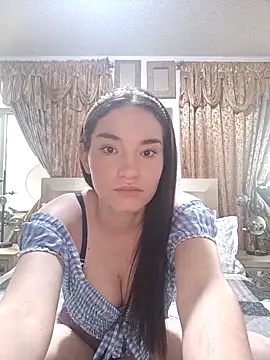 Snapshot of chelsea_bolton_ chatting on 03/01/25, 09:04 chelsea bolton online show from 03/01/25, 09:04