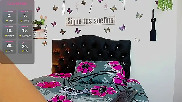 Candy Mendez online show from 10/21/25, 12:17