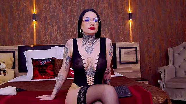 Snapshot of NataliaCristal chatting on 02/05/25, 06:35 NataliaCristal online show from 02/05/25, 06:35