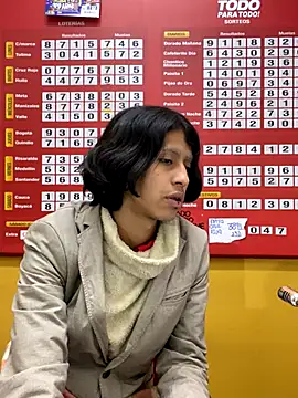 boysLittle online show from 09/23/25, 11:52