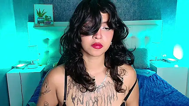 Snapshot of gabriela_cortez chatting on 02/26/25, 10:42 gabriela cortez online show from 02/26/25, 10:42