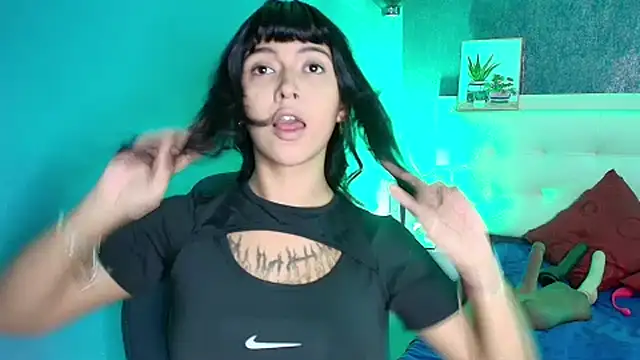 Snapshot of gabriela_cortez chatting on 03/07/25, 07:38 gabriela cortez online show from 03/07/25, 07:38
