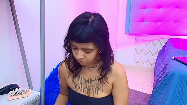 Snapshot of gabriela_cortez chatting on 09/09/25, 12:59 gabriela cortez online show from 09/09/25, 12:59