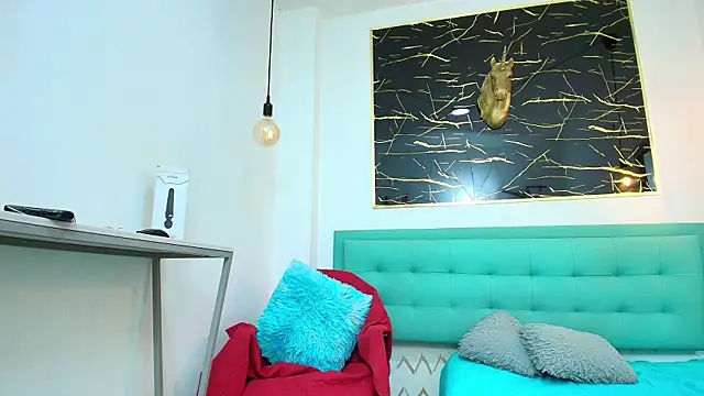 gabriela cortez online show from 10/13/25, 02:06