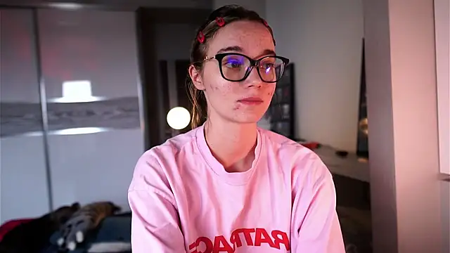 Snapshot of ileanacampbe chatting on 10/25/25, 07:27 ileanacampbe online show from 10/25/25, 07:27