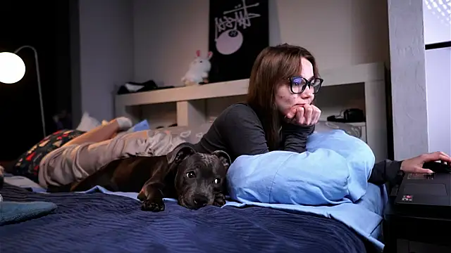 Snapshot of ileanacampbe chatting on 11/14/25, 04:44 ileanacampbe online show from 11/14/25, 04:44