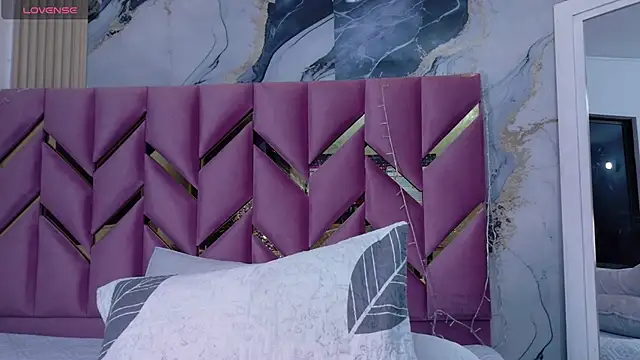 hotiergirl online show from 10/23/25, 12:26