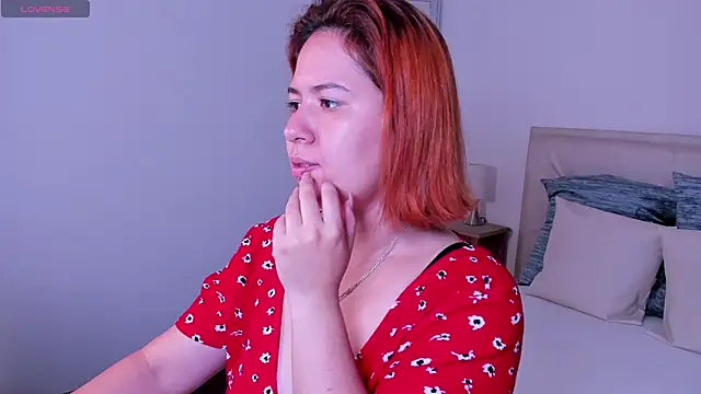 zoes milee online show from 02/07/25, 11:12