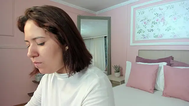 zoes milee online show from 03/04/25, 11:19