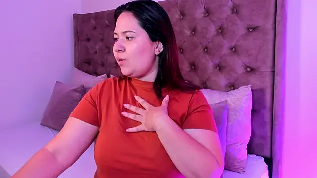 zoes milee online show from 10/20/25, 11:21