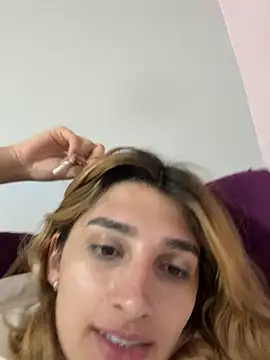 Queensara  online show from 02/25/25, 01:20