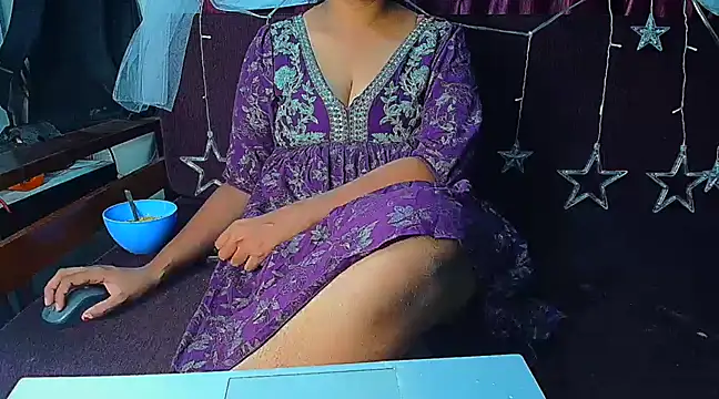 Snapshot of Bengaluru_Kannada_Sexy chatting on 02/12/25, 04:00 Bengaluru Kannada Sexy online show from 02/12/25, 04:00