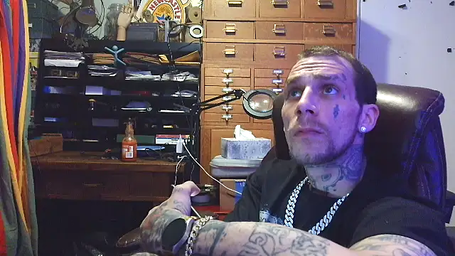 Aru916 online show from 11/15/25, 10:23